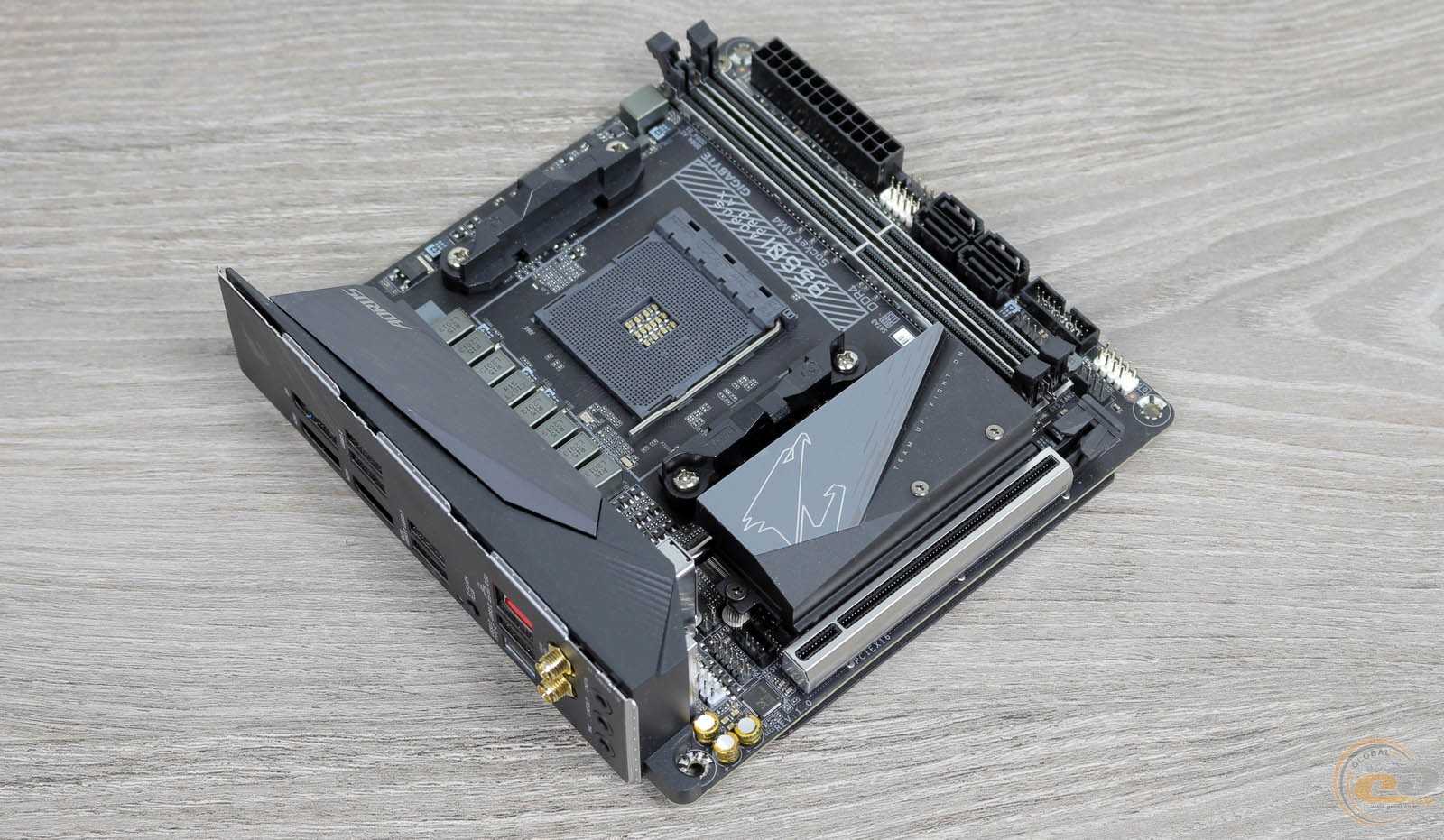 Новейшие процессоры intel работают вдвое медленнее на дешевых материнских платах