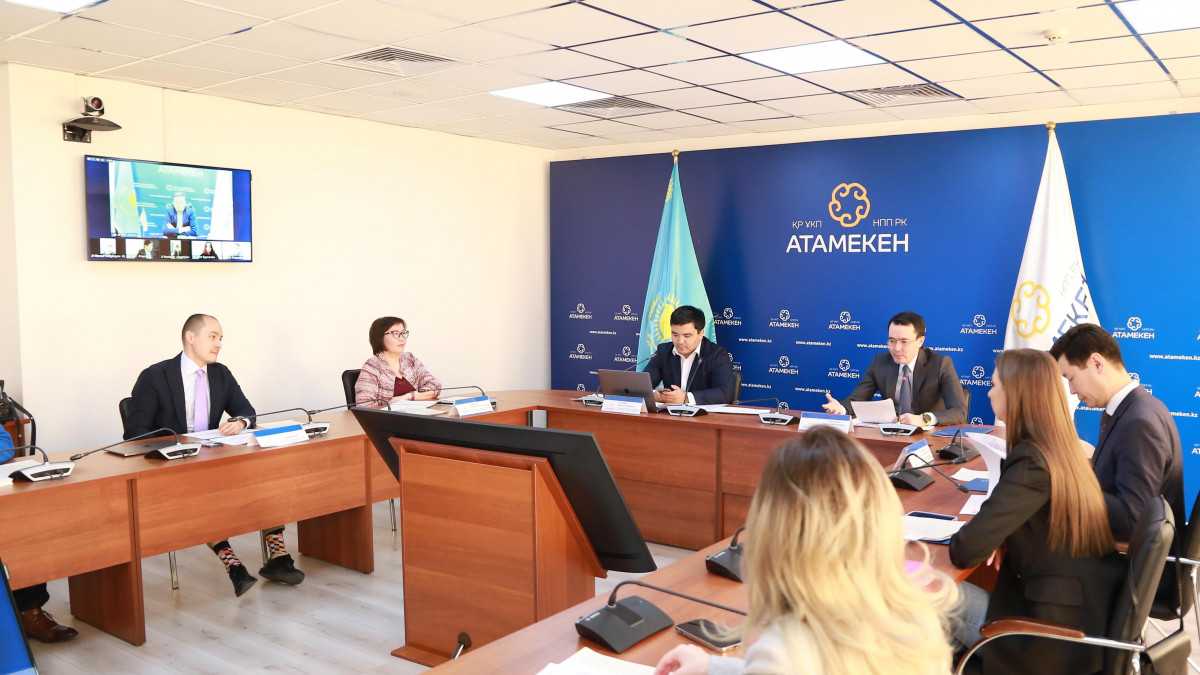 Топ 12: лучшие компактные смартфоны 2021