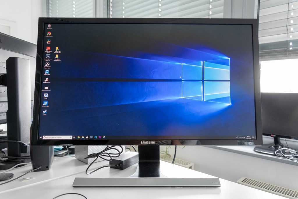 Samsung u28e590d 28-inch 4k uhd led-lit monitor
