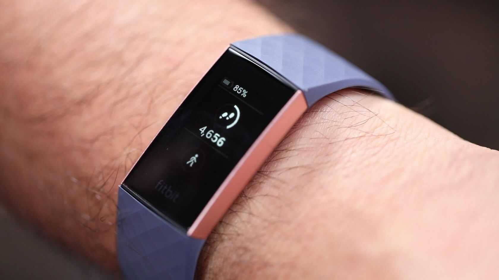 Выбираем лучший фитнес-браслет 2020 года. анализ mi band 5, galaxy fit 2 и honor band 5 - deep-review