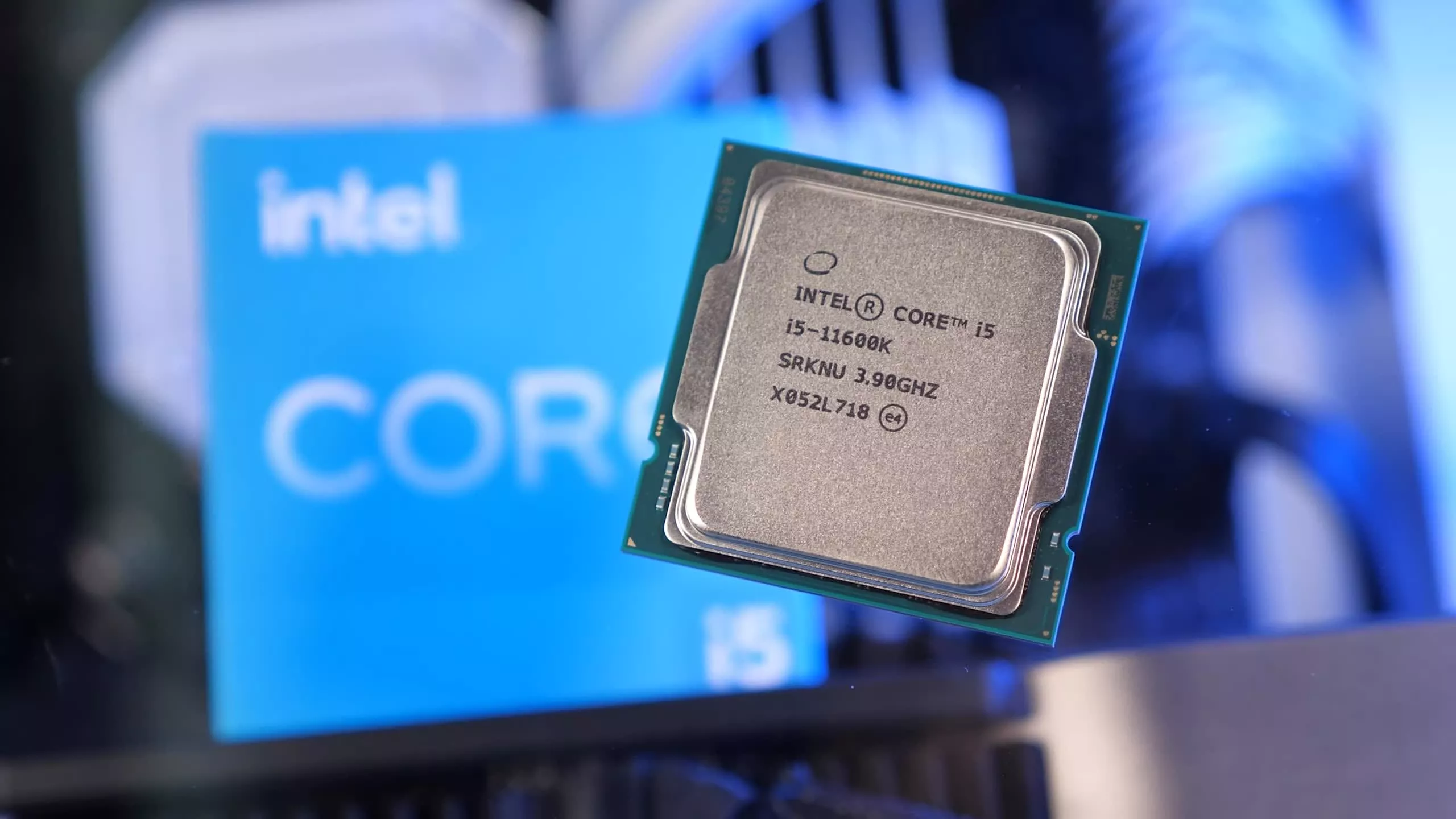 Сколько ядер в процессоре intel. Процессор Intel Core i5-11600k. Intel Core i5-10600k. Процессор Intel Core i5-11400f OEM. Процессор Intel Core i5 ДНС.