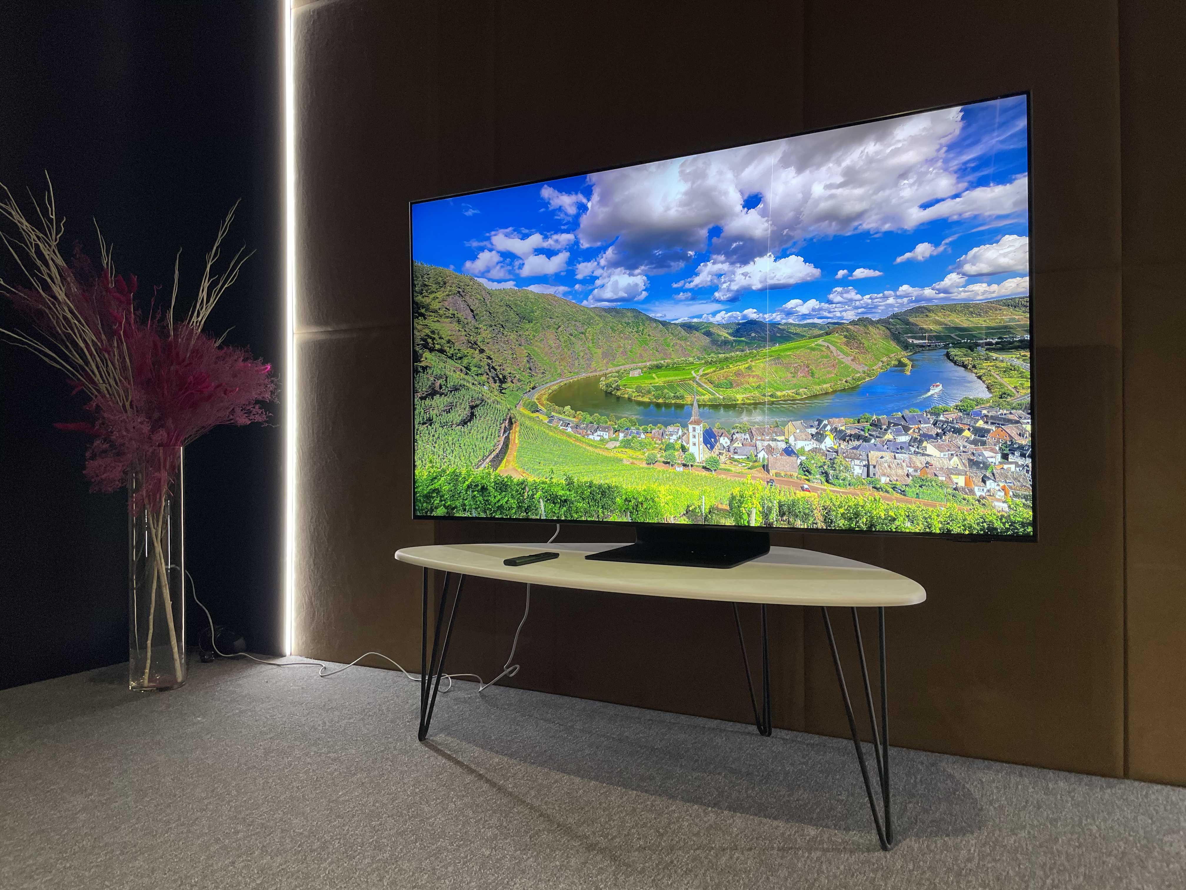 Лучший телевизор 50 диагональ. Samsung QLED 2021. Телевизор самсунг QLED 55 дюймов. Samsung Neo QLED qn90a.
