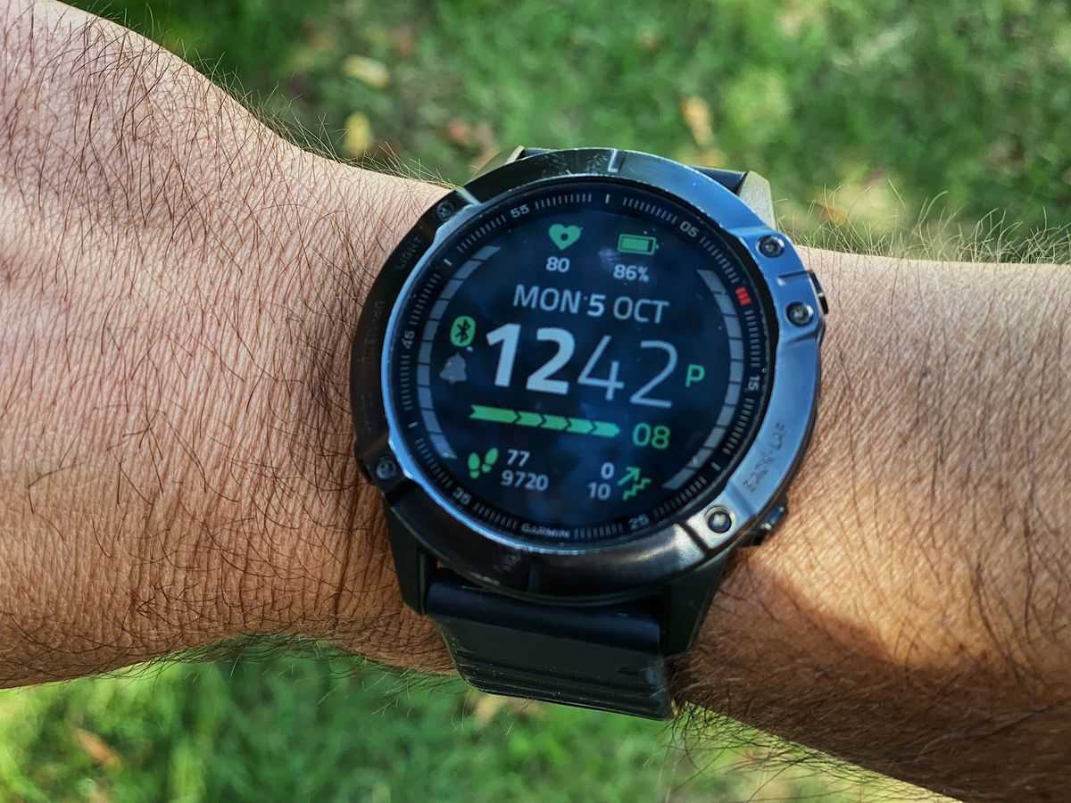 Как выбрать фитнес-браслет считающий калории: функции, обзор моделей samsung, fitbit, jawbon